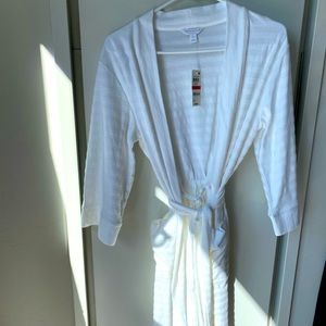 White bath robe